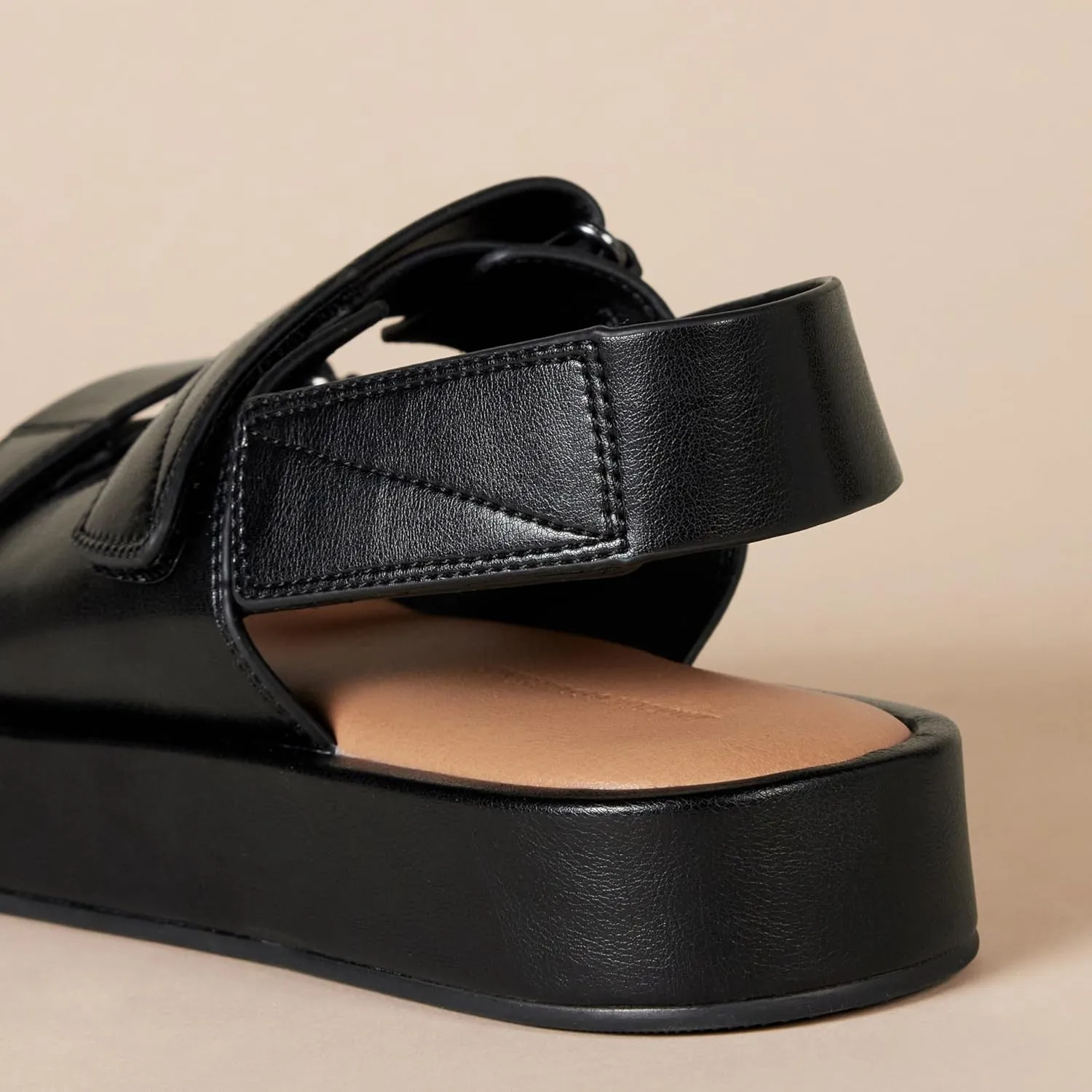 Amazon Essentials Women's Adjustable Triple Strap Flat Platform Sandal