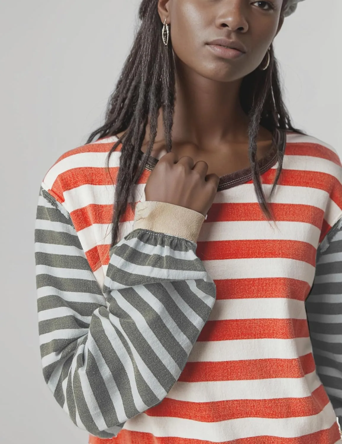 AMEBELLE Tops for Women Trendy Oversized Long Sleeve Shirts for Women Y2K Tops Stripe Tee Womens Sweatshirt