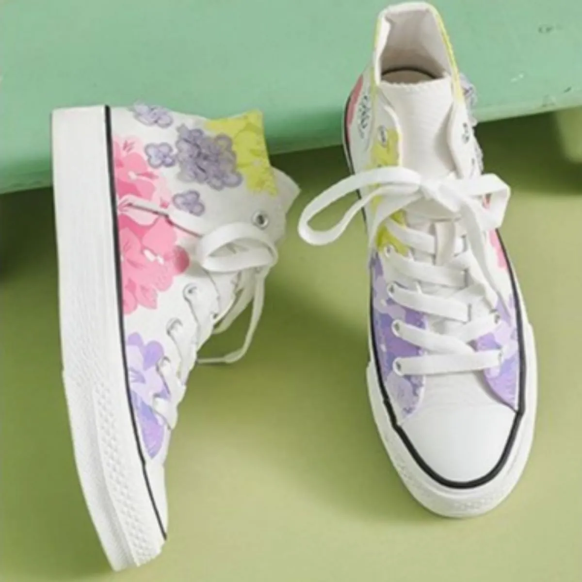 Canvas High Top Sneakers for Women – Floral Print Retro Skate Shoes, Casual Lace-Up Streetwear, Korean Style Art Shoes for Student Girls