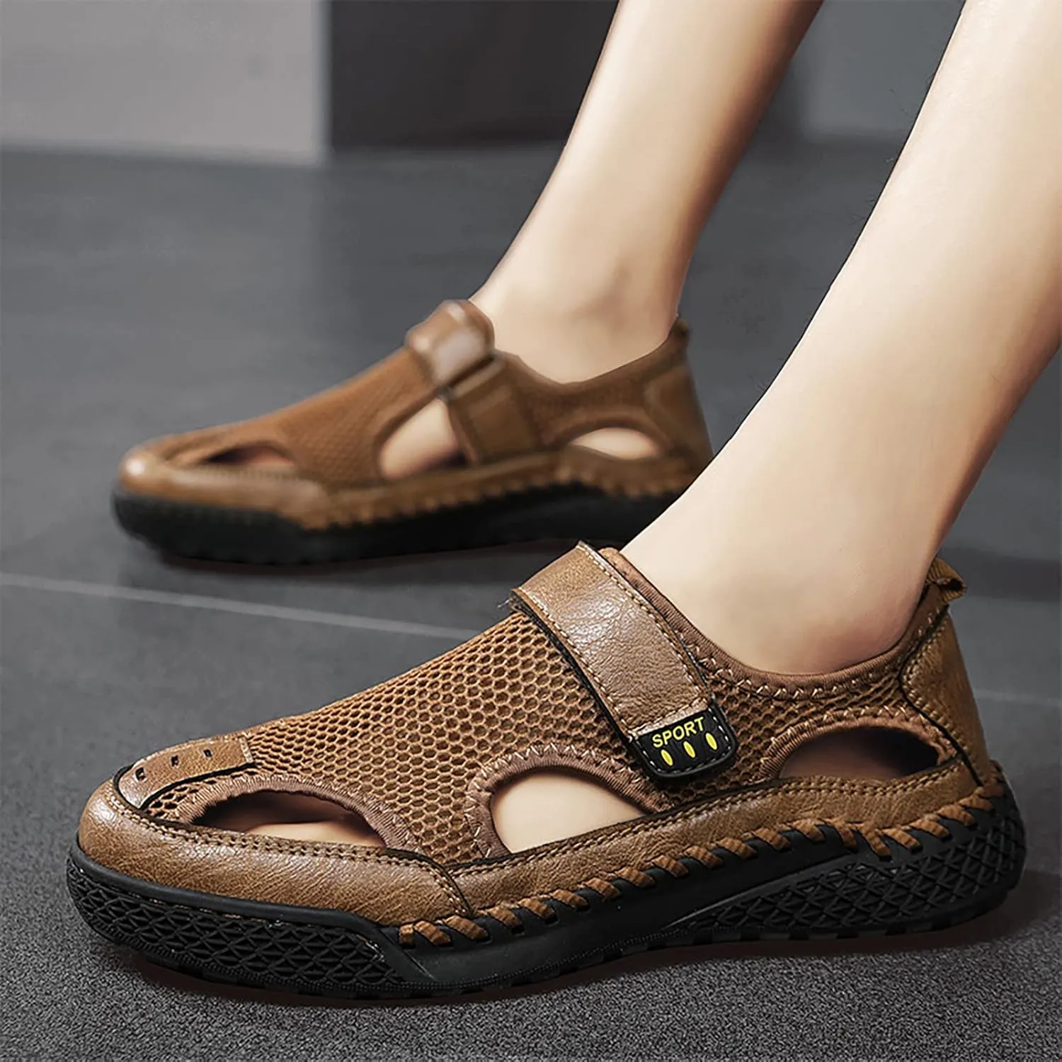 CsgrFagr 2023 Men's New Summer Breathable Versatile Trend Outdoor Handmade Large Beach Shoes Closed Toe Sandals for Men Size 13 (Brown, 11)