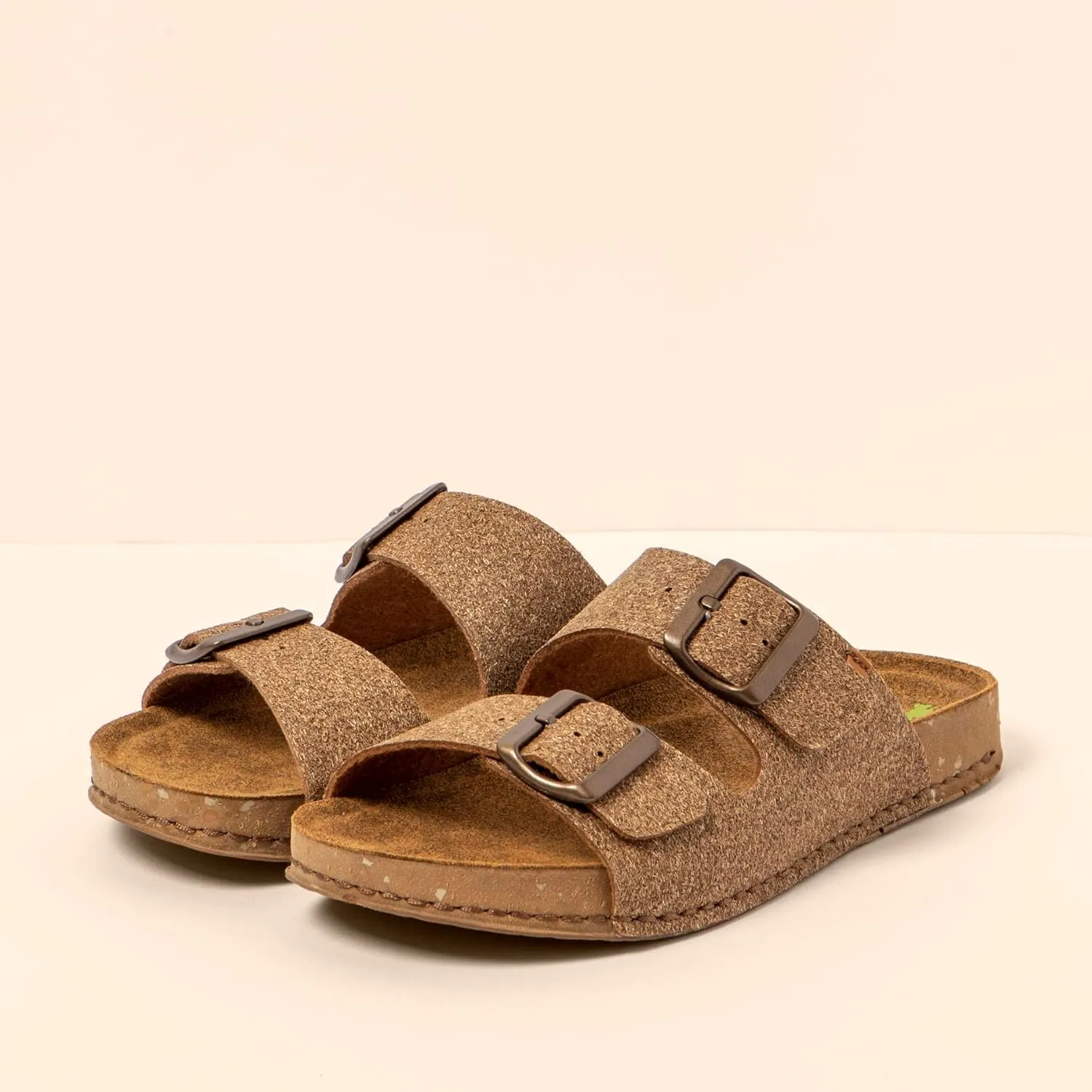 El Naturalista Men's Classic Flat Sandal