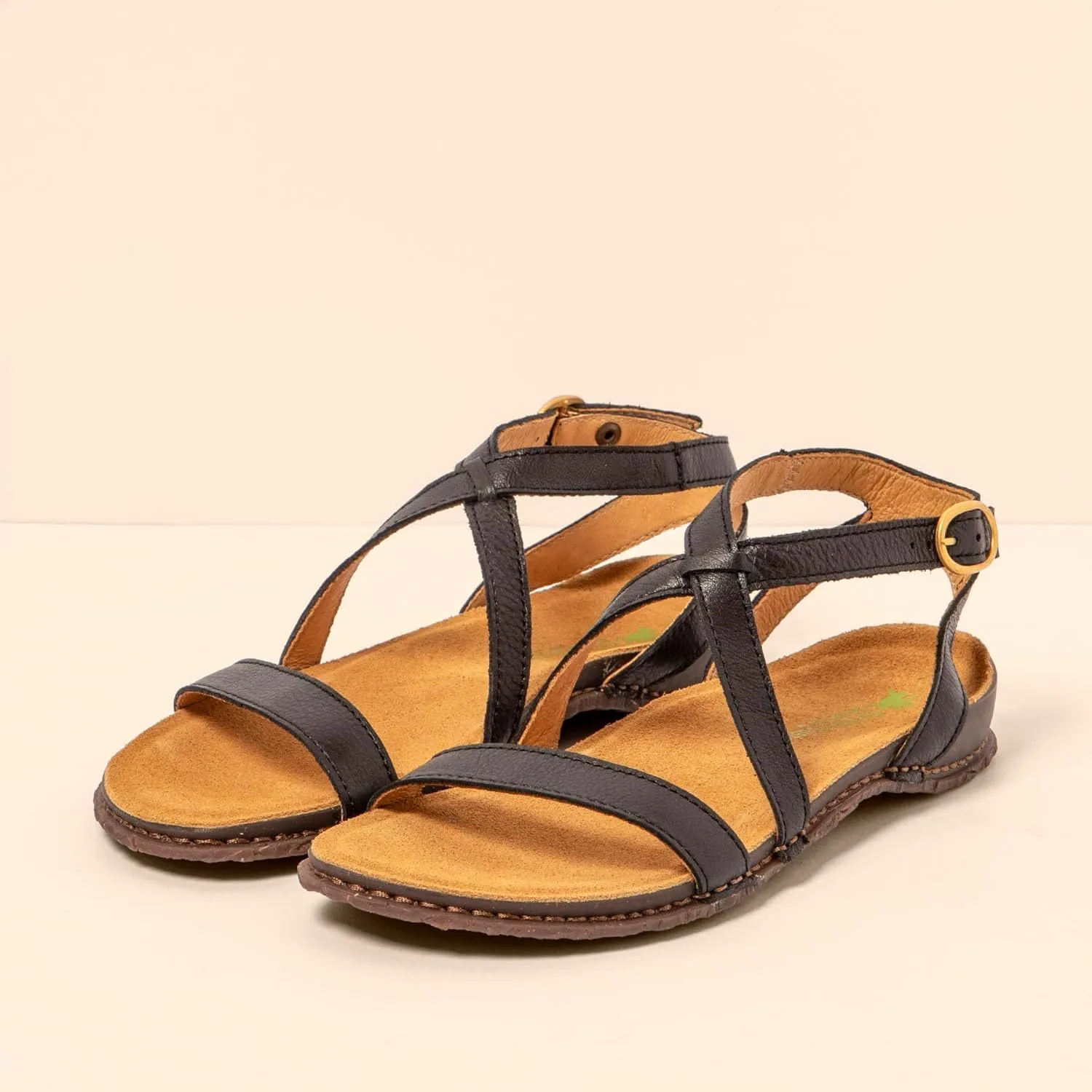 El Naturalista Women's Classic Flat Sandal