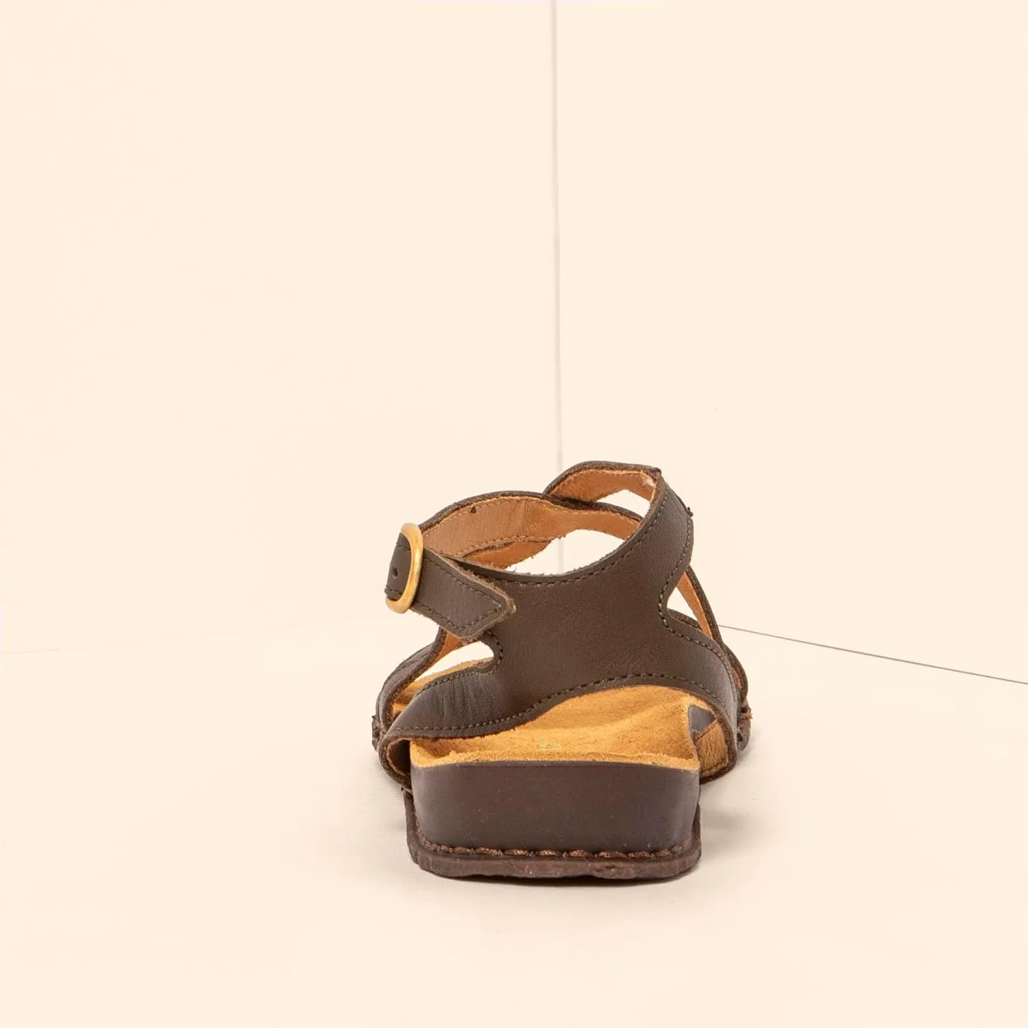 El Naturalista Women's Classic Flat Sandal