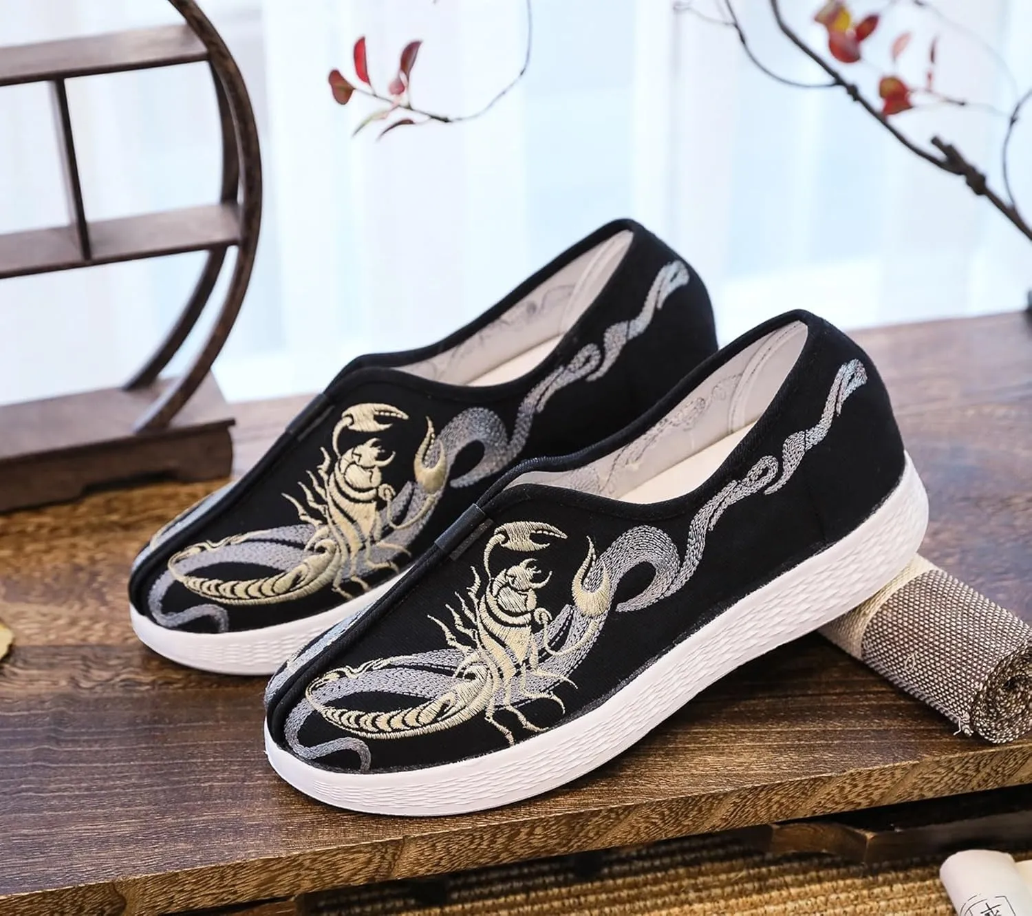 Embroidered Traditional Chinese Dragon Slip-On Canvas Loafers for Men - Comfortable and Stylish Casual Walking Shoes with Non-Slip Rubber Sole, Ideal for Everyday Wear Kung Fu shoes