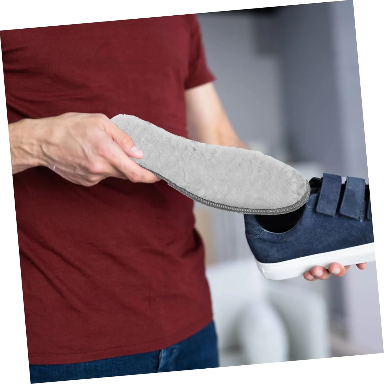 FRCOLOR 4 Pairs Winter Thermal Insoles for Cold Weather Footwear Thickened Plush Shoe Inserts Ergonomic Design Boot Liners for Ski Boots Present for Men and Women