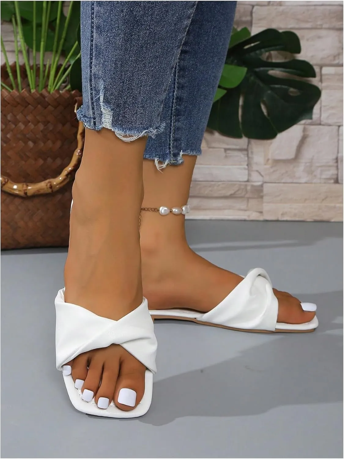 GORGLITTER Women's PU Leather Flat Open Toe Slip On Slides Dress Sandals Summer Vacation Sandals