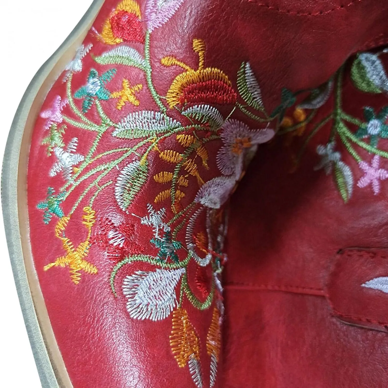 Hbeylia Cowboy Boots For Women Vintage Ethnic Western Cowgirls Boots Flower Embroidered Pointed Toe Chunky Heels Mid Calf Knight Riding Boots Boho Retro Winter Fall Dress Tall Boots For Ladies