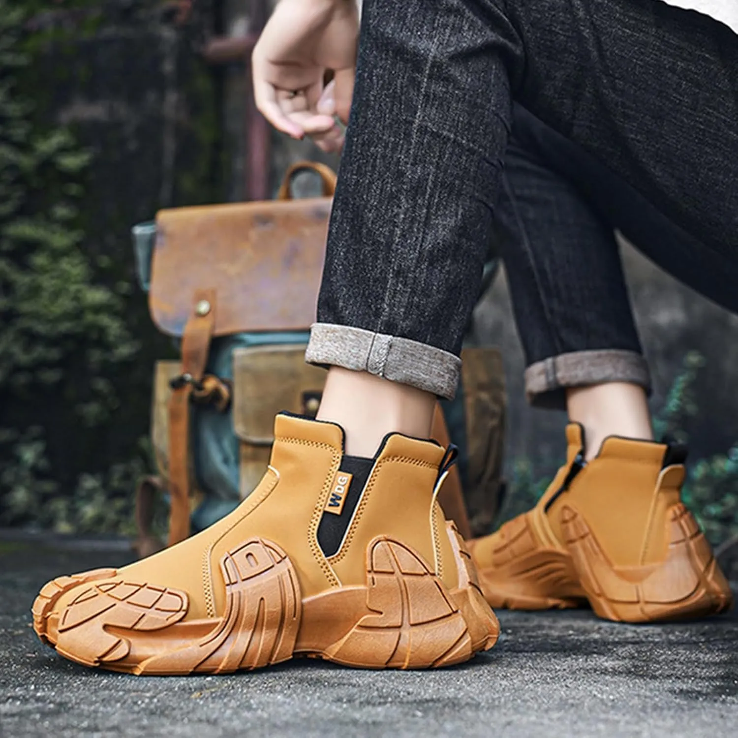High Top Mens Hiking Shoes Casual Shoes Sneakers Sneakers Non-Slip Outdoor Soles Hiking Shoes Snow Boots