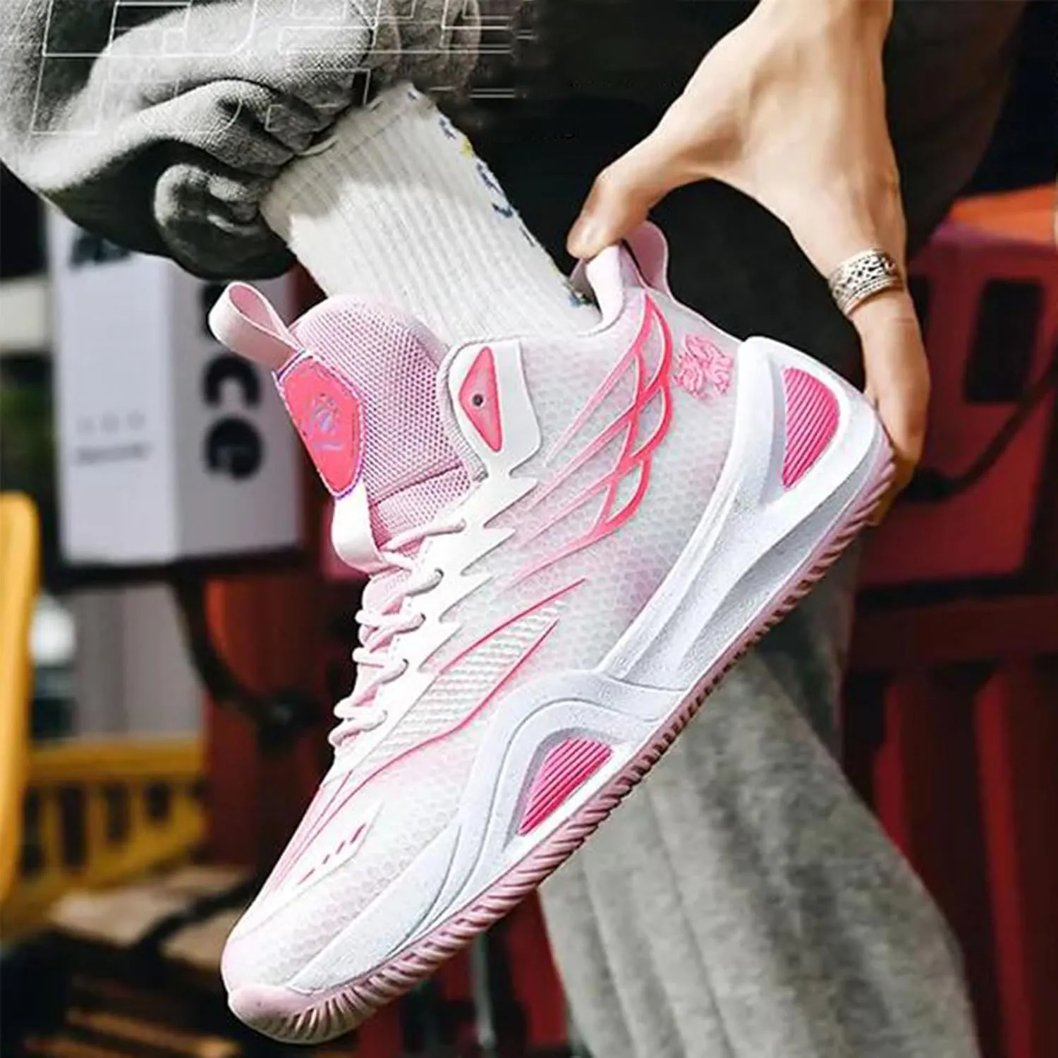 High Top Womens Mens Basketball Shoes Breathable Non Slip Outdoor Sneakers Outdoor Sports Shoes for Men and Women