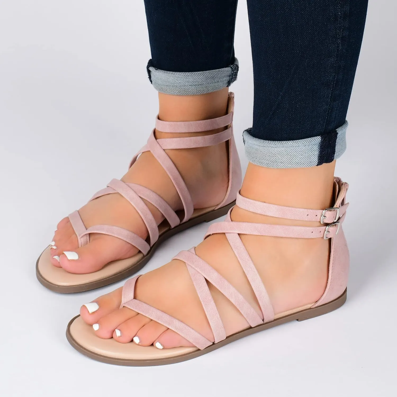Journee Women's Comfort Foam Zailie Flat Sandals