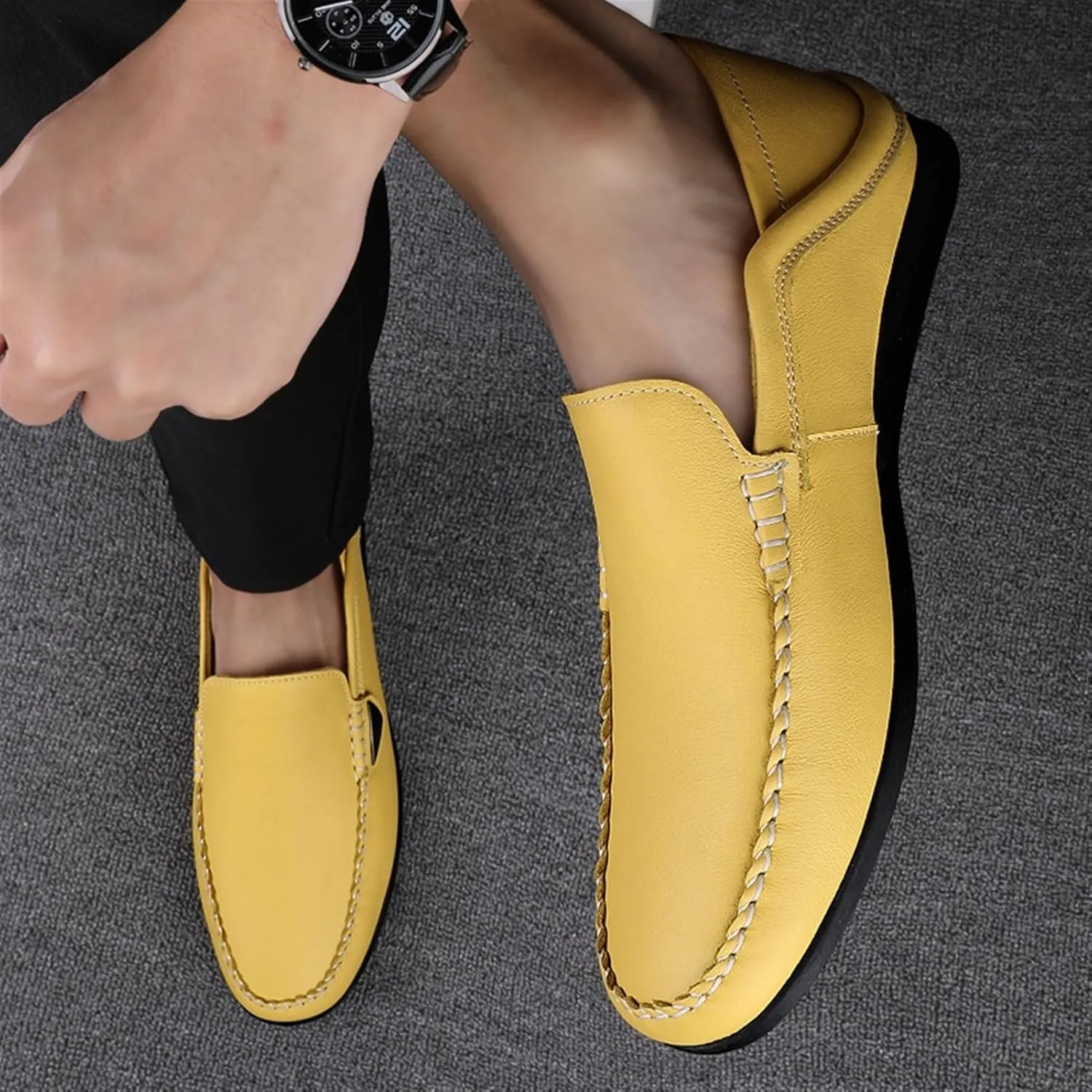 Men's Leather Loafers – Comfortable Slip-On Moccasins with Anti-Slip Sole, Lightweight and Resistant for Prom and Casual Walking