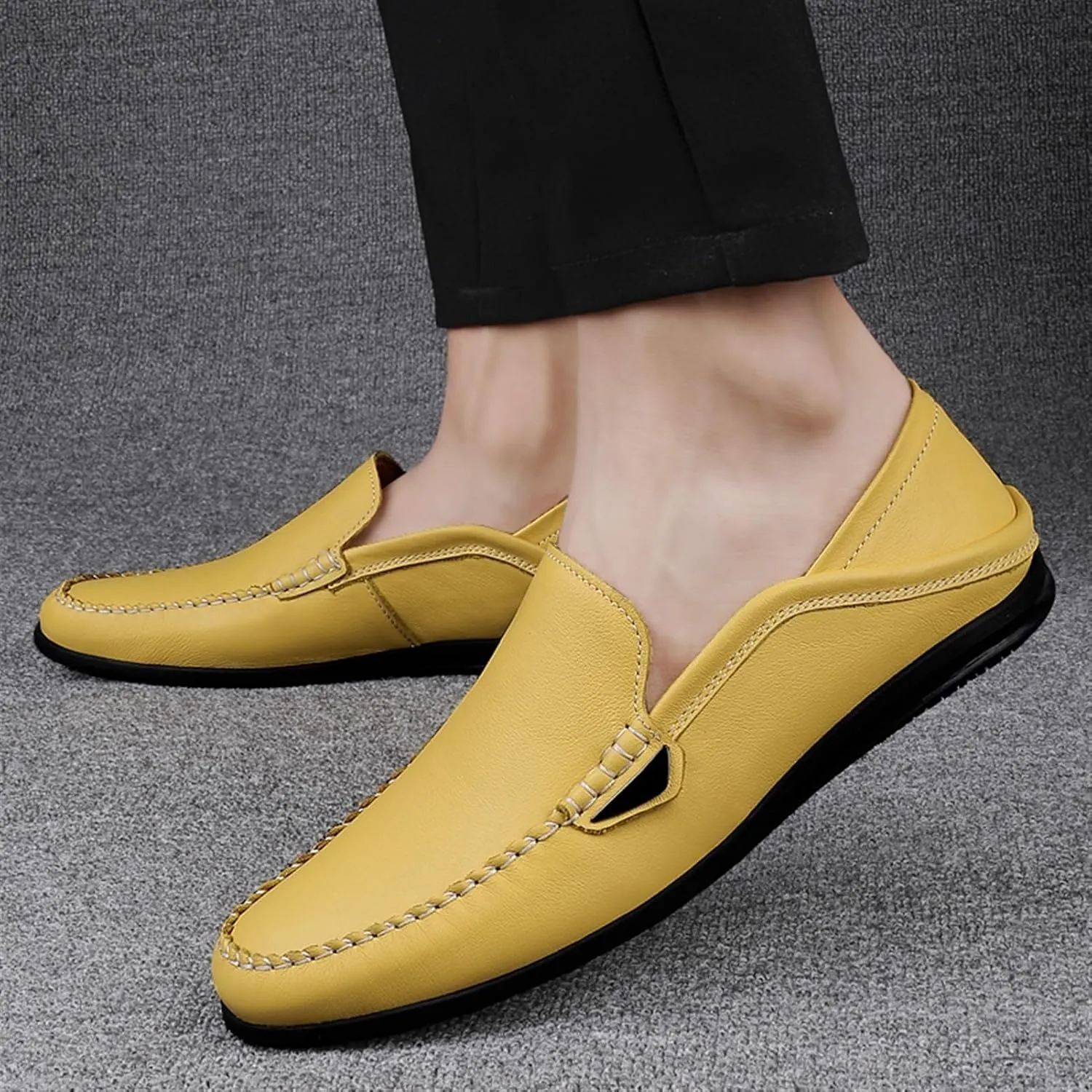 Men's Leather Loafers – Comfortable Slip-On Moccasins with Anti-Slip Sole, Lightweight and Resistant for Prom and Casual Walking