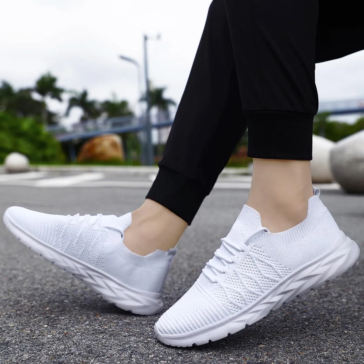 Mens Slip On Running Sneakers Walking Trainers Athletic Gym Fitness Sport Shoes Non Slip Breathable Mesh Workout Fashion Breathable Comfortable