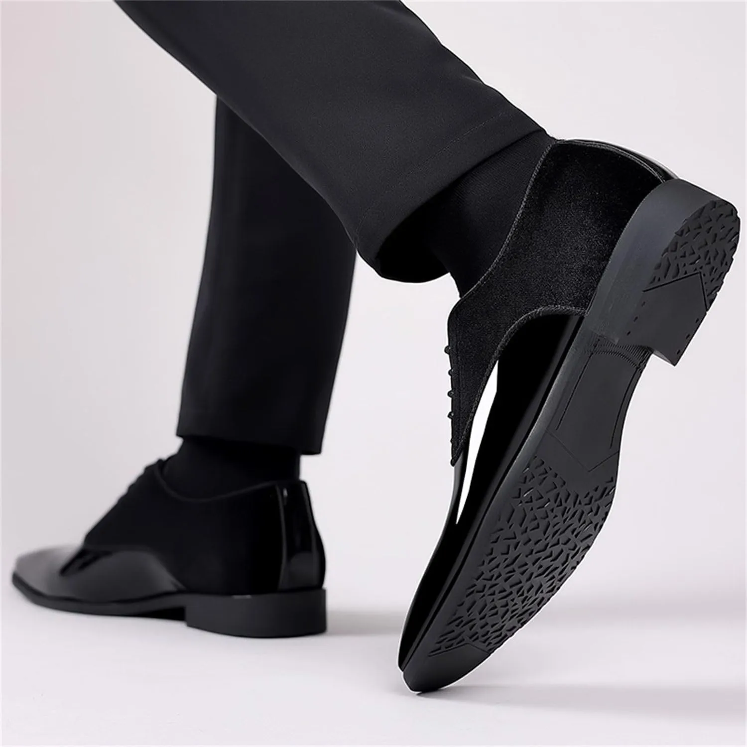 Men's Vintage High Gloss Dress Shoes Patent Leather Suede Oxford Formal Business Suit Tuxedo Shoes Men's Loafers