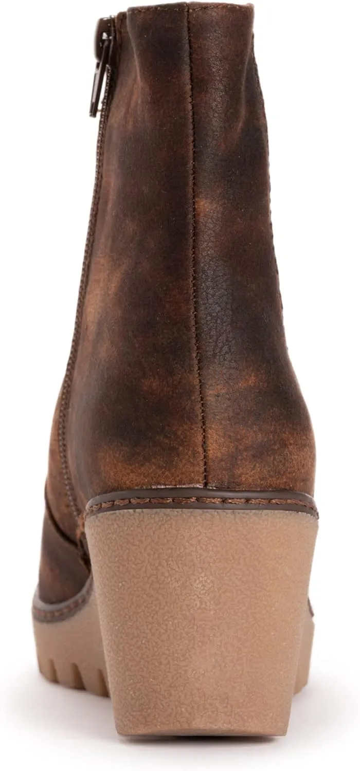 MUK LUKS Women's Vermont Essex Boots