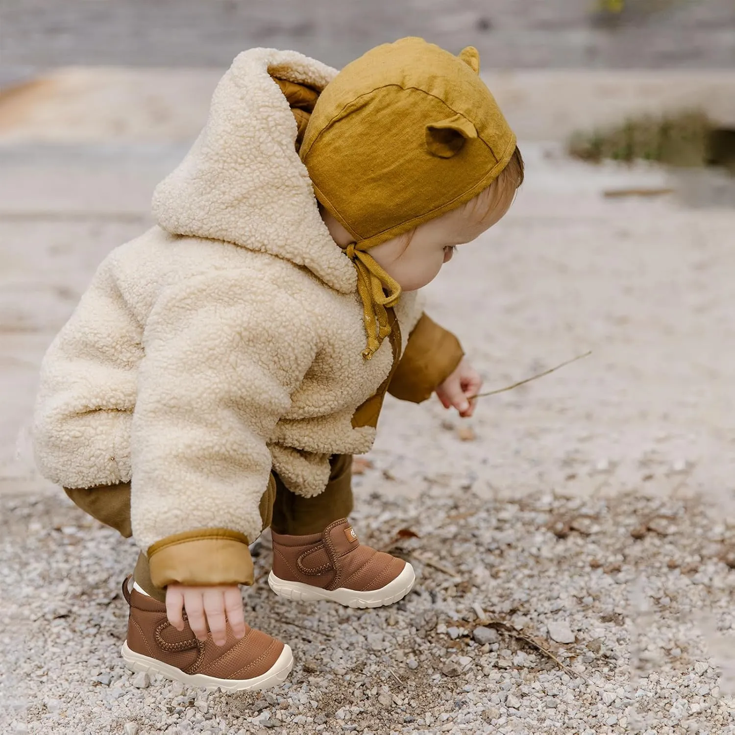 QFH Baby Boys Girls Winter Warm Shoes Cozy Fleece Snow Boots Toddler Non-Slip Walking Shoes Infant Outdoor Water Resistance Faux Fur Booties