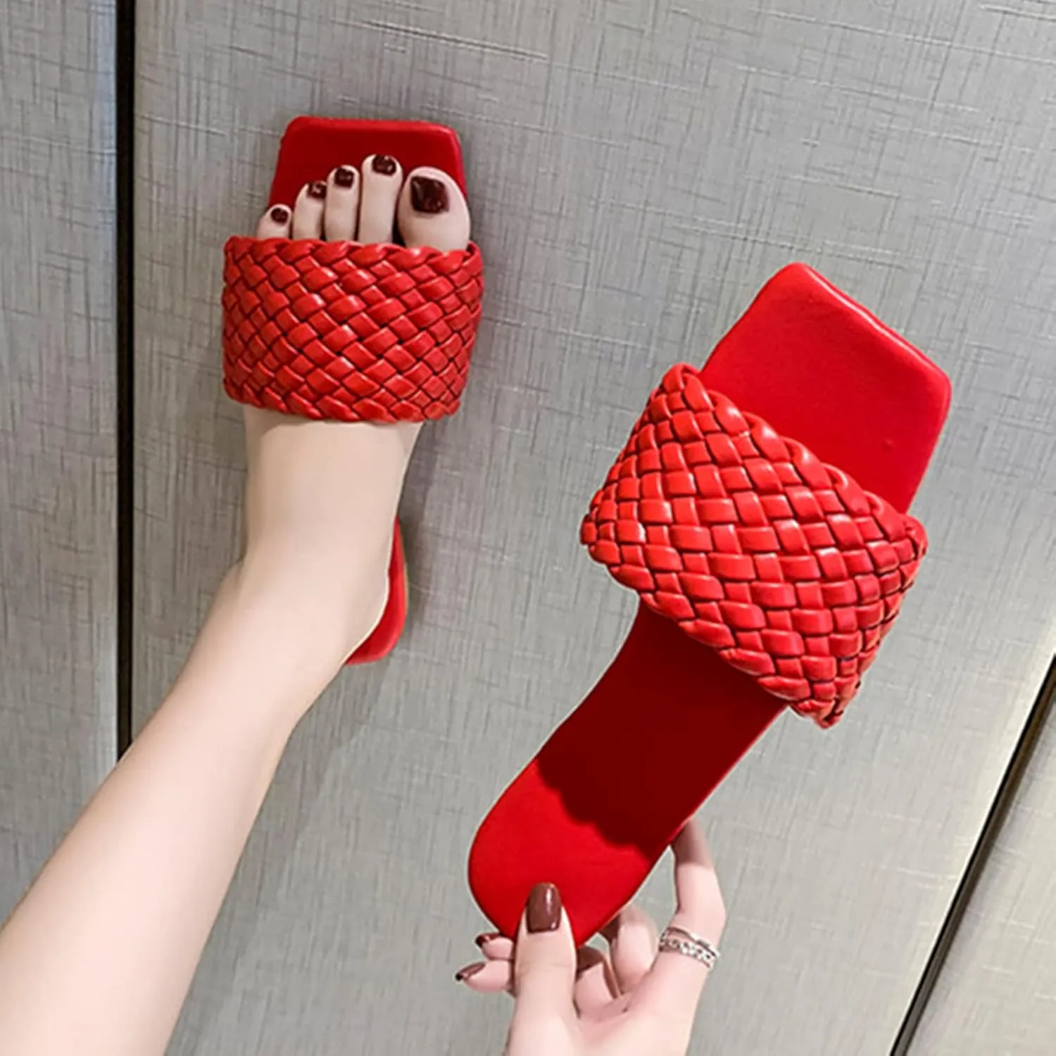 QMFUR Women Square Toe Flat Sandals Woven Leather Slippers Beach slides