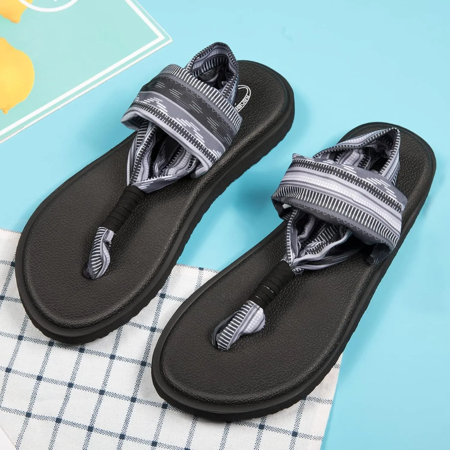 Ranberone Women's Yoga Mat Flip Flops Casual Flat Summer Beach Sandals