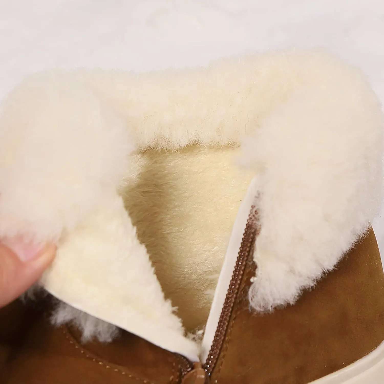 Slippers for Women & Men Indoor and Outdoor Winter Warm Fuzzy House Boots Slip On Sneakers for Cozy Feet Wide Slipper Shoes Unisex