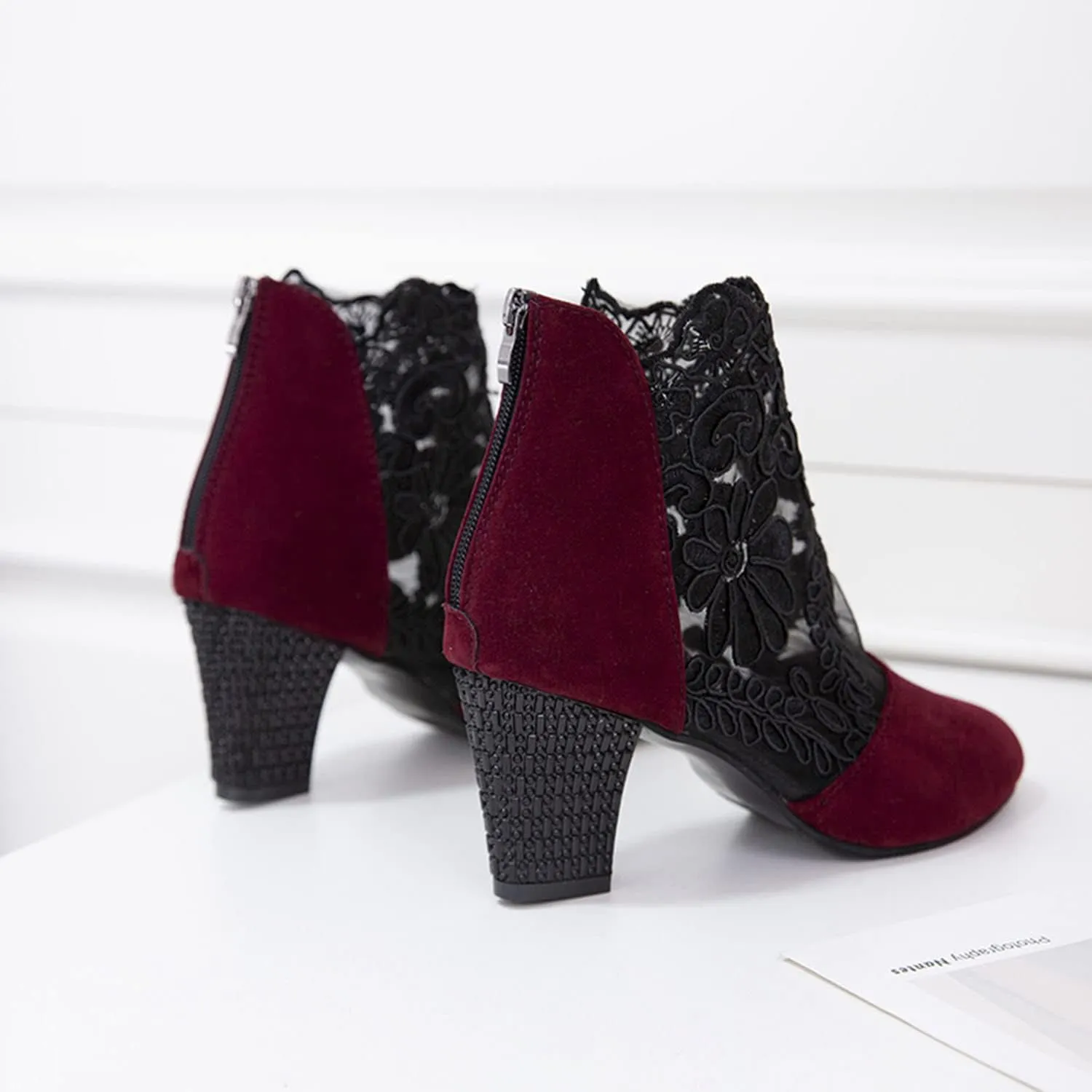 Summer Fashion Women Heeled Sandal Chunky Heel Retro Back Zipper Mesh Lace High Heel Sandals Closed Toe Breathable High Heel Boots