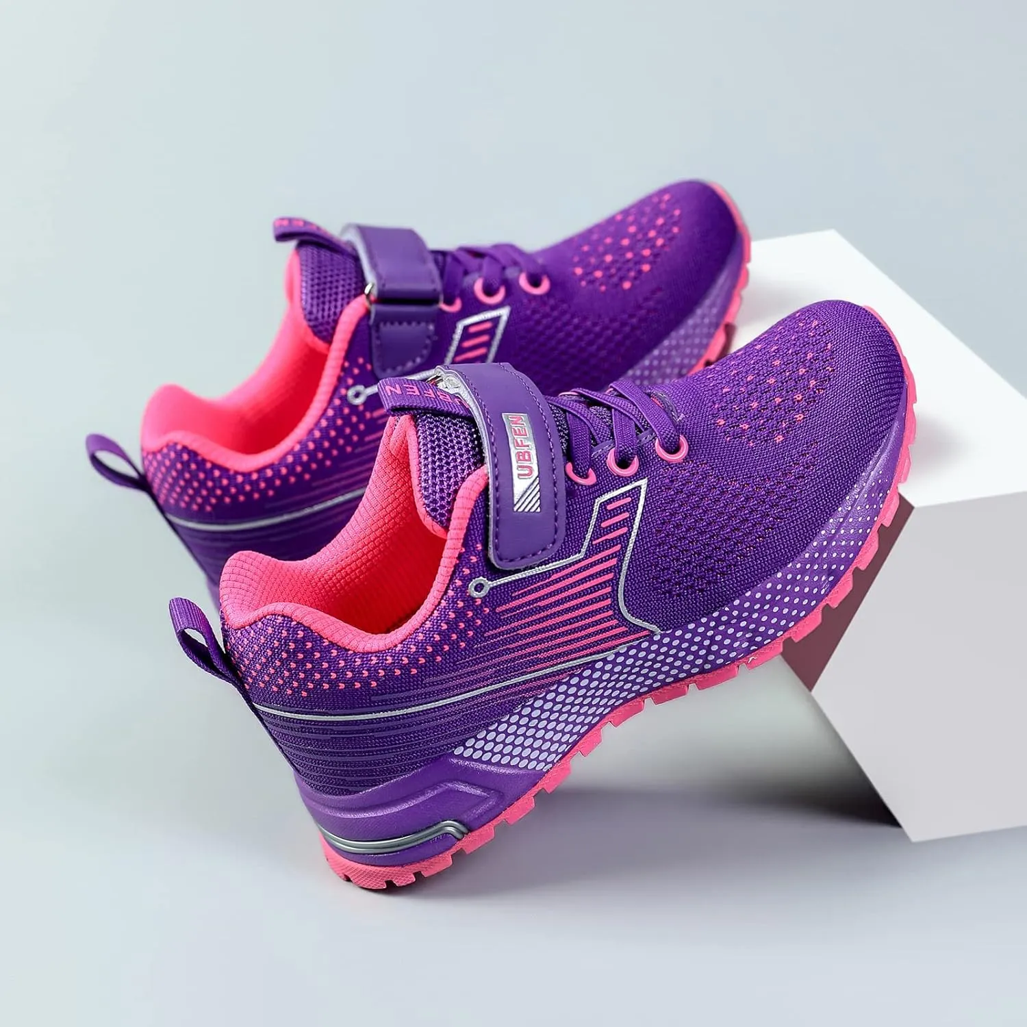 UBFEN Kids Sneakers Boys Girls Tennis Shoes for Running Athletic Walking Gym Sports Lightweight Breathable