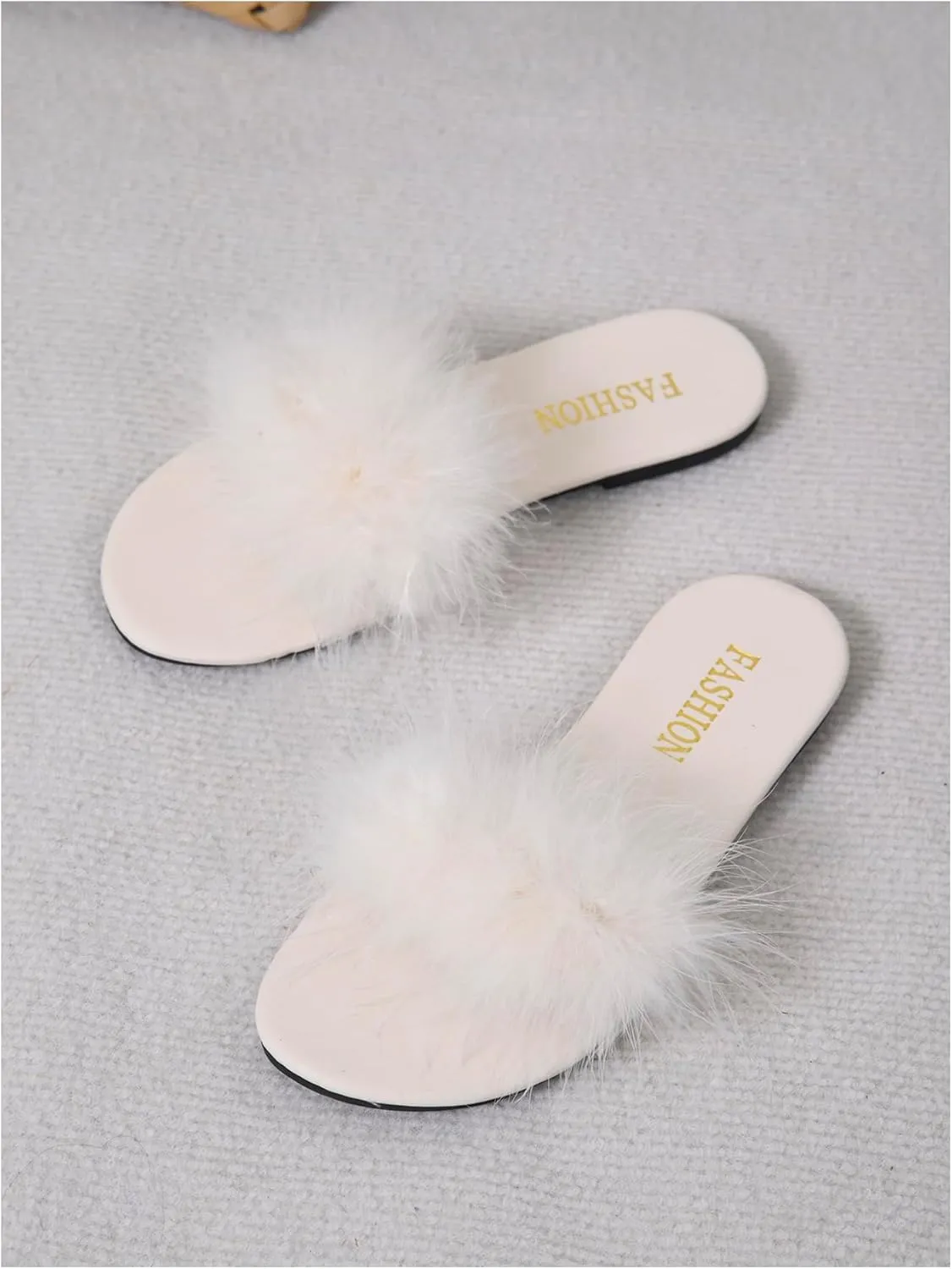 Verdusa Women's Fuzzy Furry Dressy Sandals Open Toe Flat Slip on Slippers