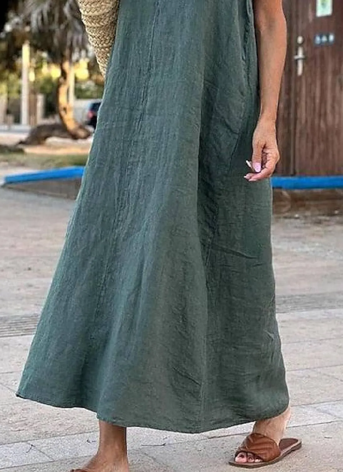 Women's 2025 Summer Baggy Green Plain V-Neck Sleeveless Straps Maxi Dress Casual Beach Vacation Travel Dresses