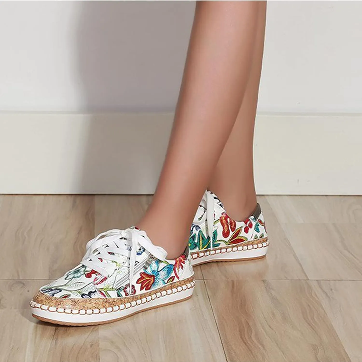 Women's Canvas Sneakers Classic Round Toe Low Cut Lace-Up Casual Shoes Fashion Comfortable Lightweight Floral Print Walking Flats