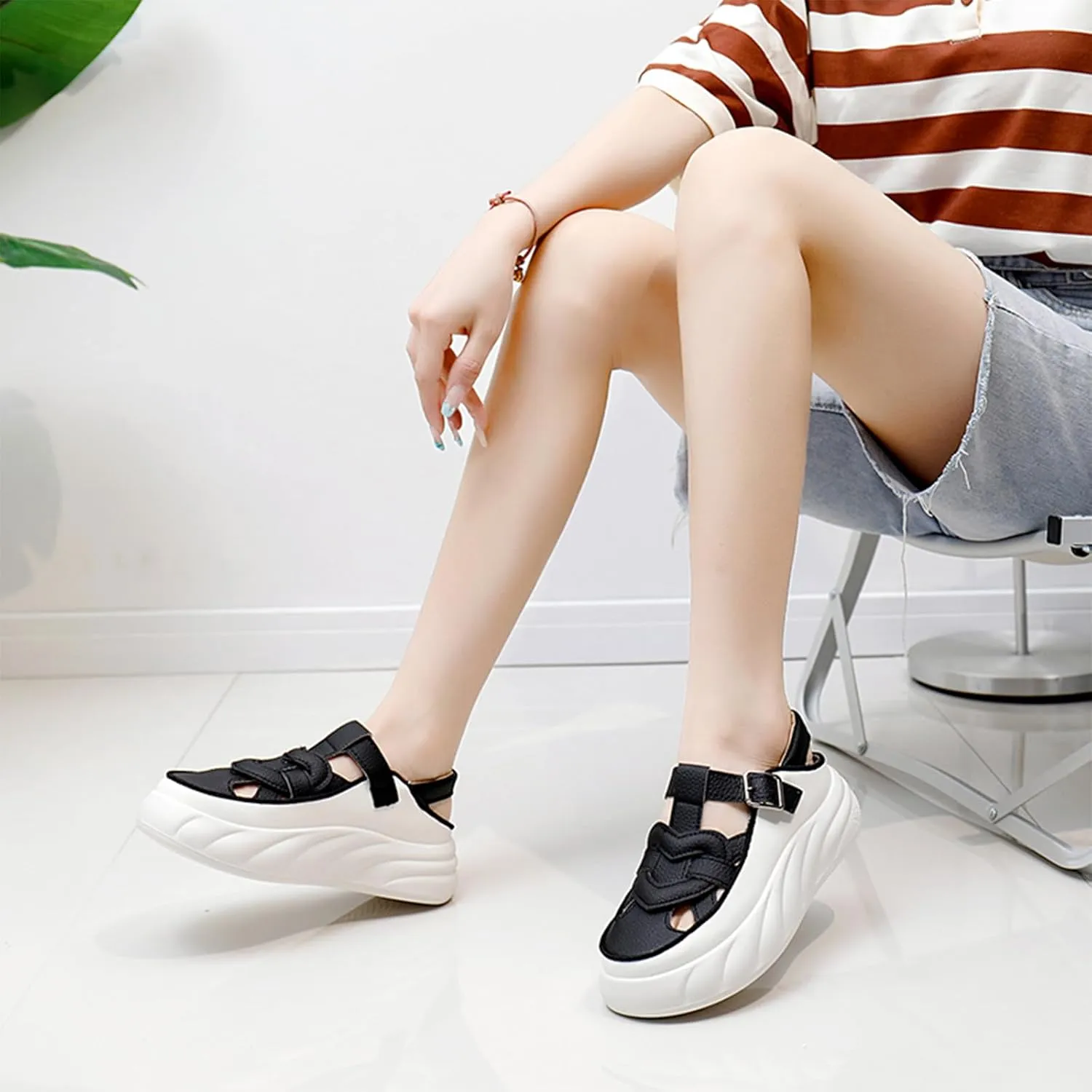 Womens Chunky Platform Leather Out Fisherman Sandals with Adjust Buckle Closed Round Toe Breathable Wear-Resistant Damping Increase Height Summer Outdoor Walking Sport Casual Shoes
