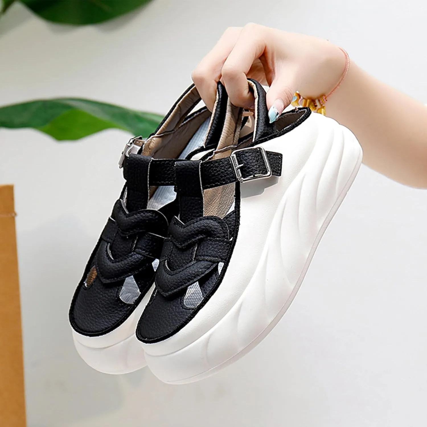 Womens Chunky Platform Leather Out Fisherman Sandals with Adjust Buckle Closed Round Toe Breathable Wear-Resistant Damping Increase Height Summer Outdoor Walking Sport Casual Shoes