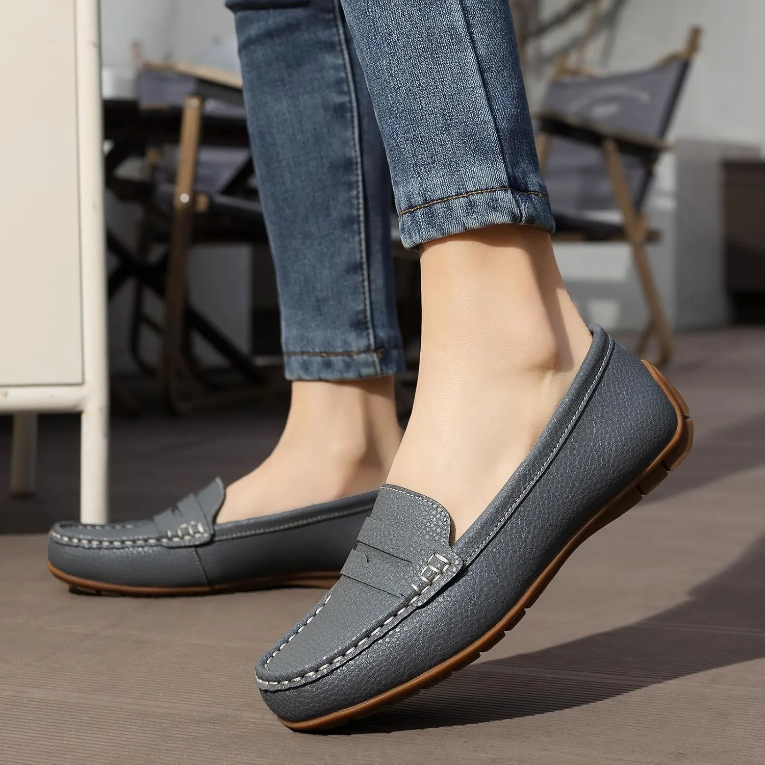 Women's Comfortable & Lightweight Leather Penny Loafers Slip-Ons Cute Business Casual Dress Shoes Work Office Flats Everyday Walking Shoes Driving Mocs for Women