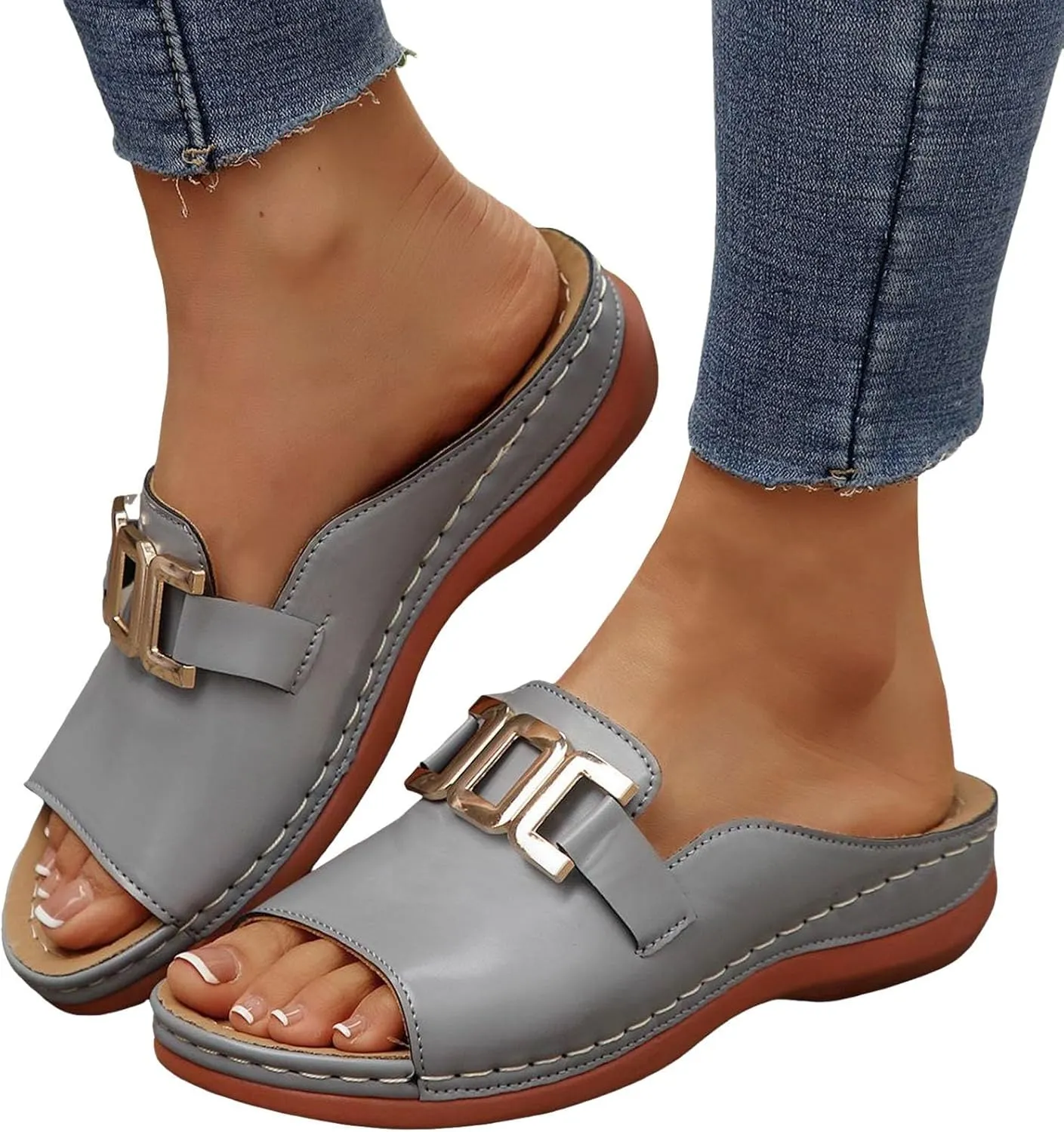Women's Dressy Flat Sandals Comfortable Slip On Leather Slide Flip Flops Lightweight Casual 2025 Beach Slides Footwear Flop Slippers Summer Arch Support Ladies Comfort Walking Thong Flats