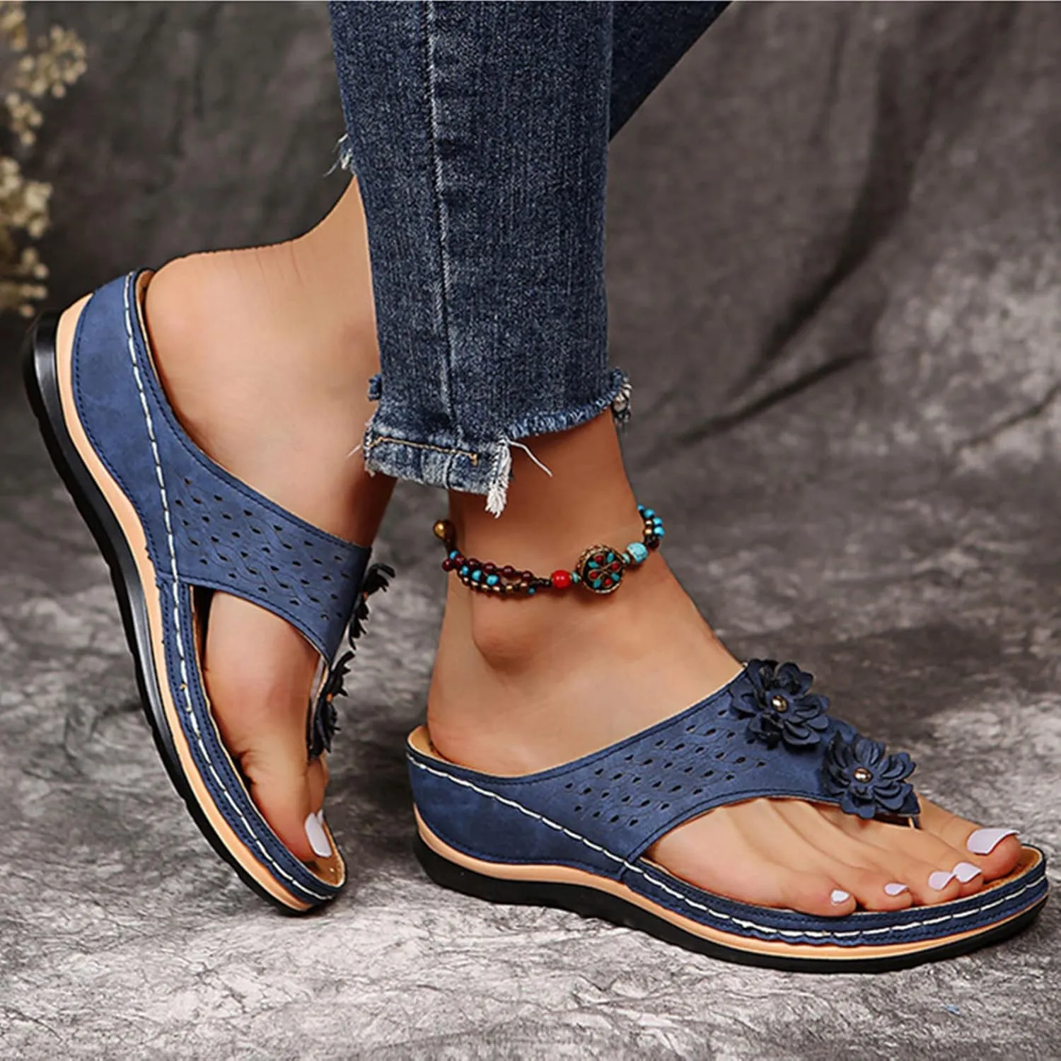Womens Flip Flops Ladies Comfortable Walking Thong Sandals with Arch Support Summer Slip on Slippers Slip on Indoor Outdoor Beach Shoes,Blue,US9/EU40