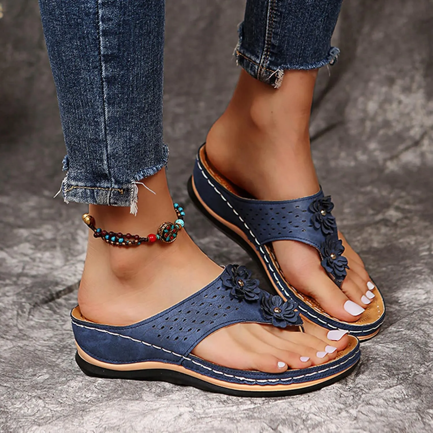Womens Flip Flops Ladies Comfortable Walking Thong Sandals with Arch Support Summer Slip on Slippers Slip on Indoor Outdoor Beach Shoes,Blue,US9/EU40