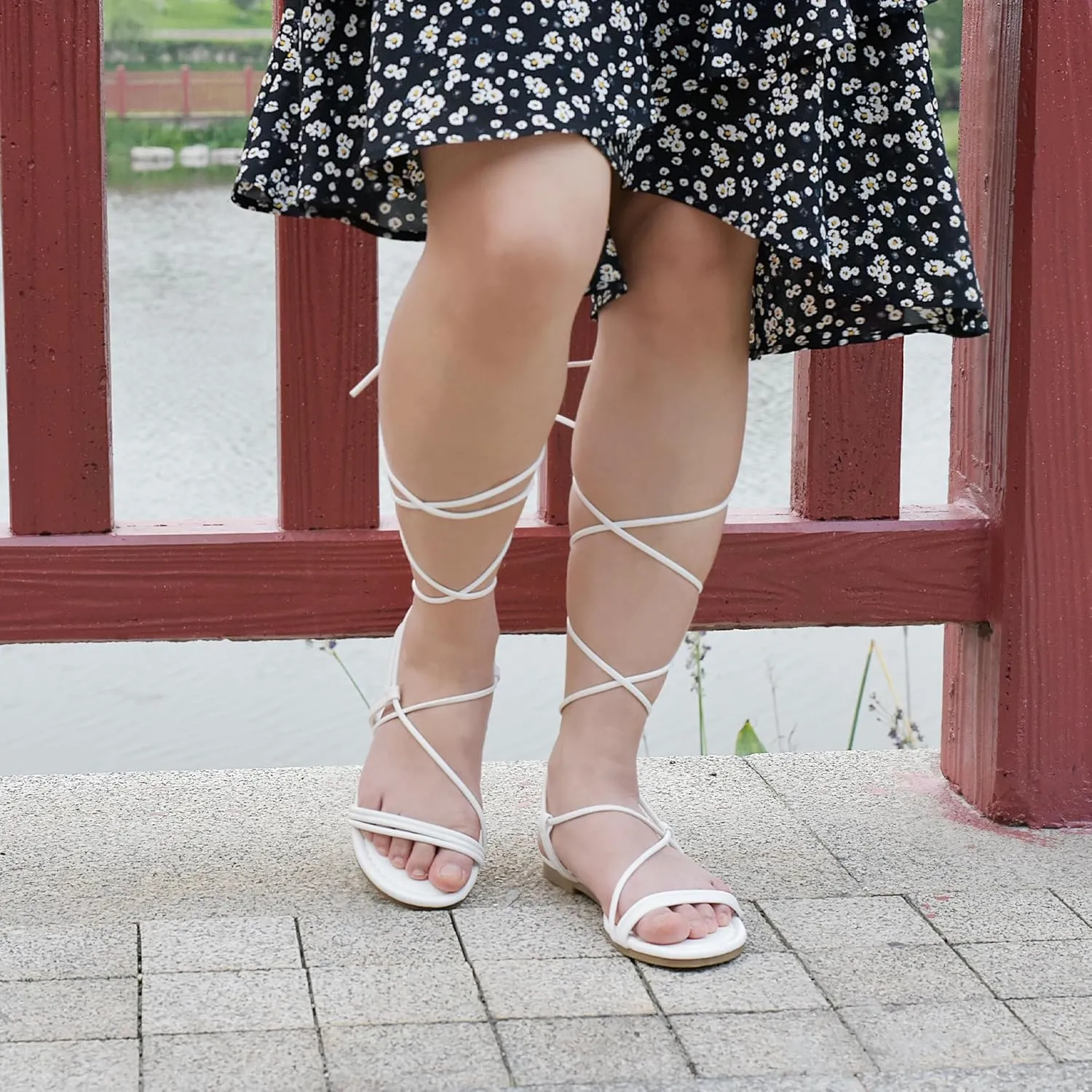 Women's Lace up Strappy Flat Sandals Open Toe Tie up Gladiator Dressy Sandals
