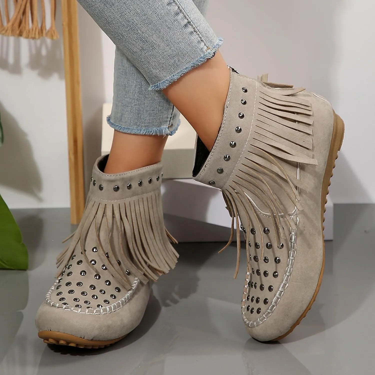 Womens Moccasins Fringe Ankle Boots Retro Suede Leather Tassel Studded Moccasins Shoes Non Slip Flat Heel Fall Winter Casual Fashion Booties with Zipper