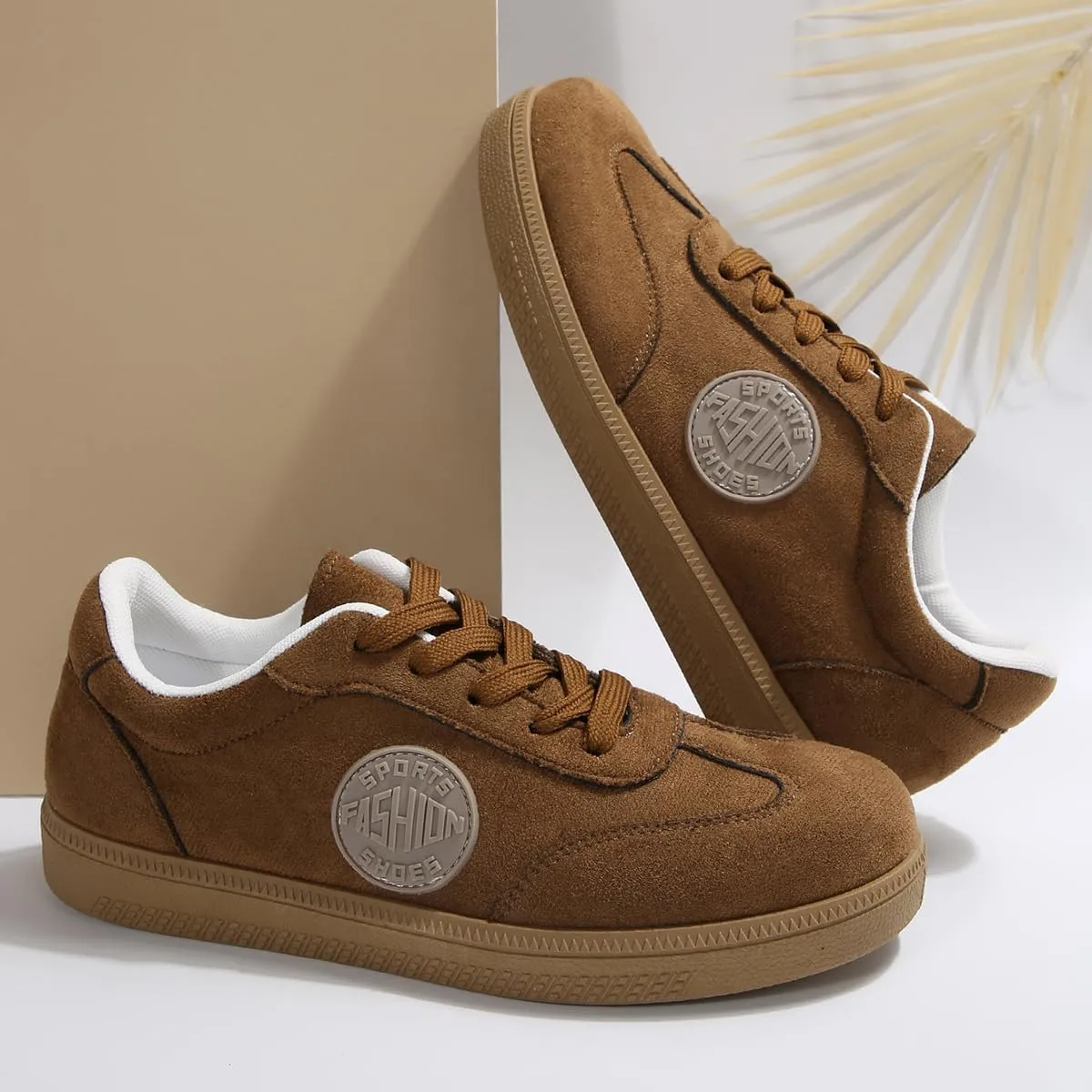 Women’s Retro Casual Sneakers – Faux Suede Fashion Skate Shoes with Rubber Sole, Lace-Up Design, and Street Style Look – Comfortable Everyday Walking Trainers for Travel, Campus & City Wear