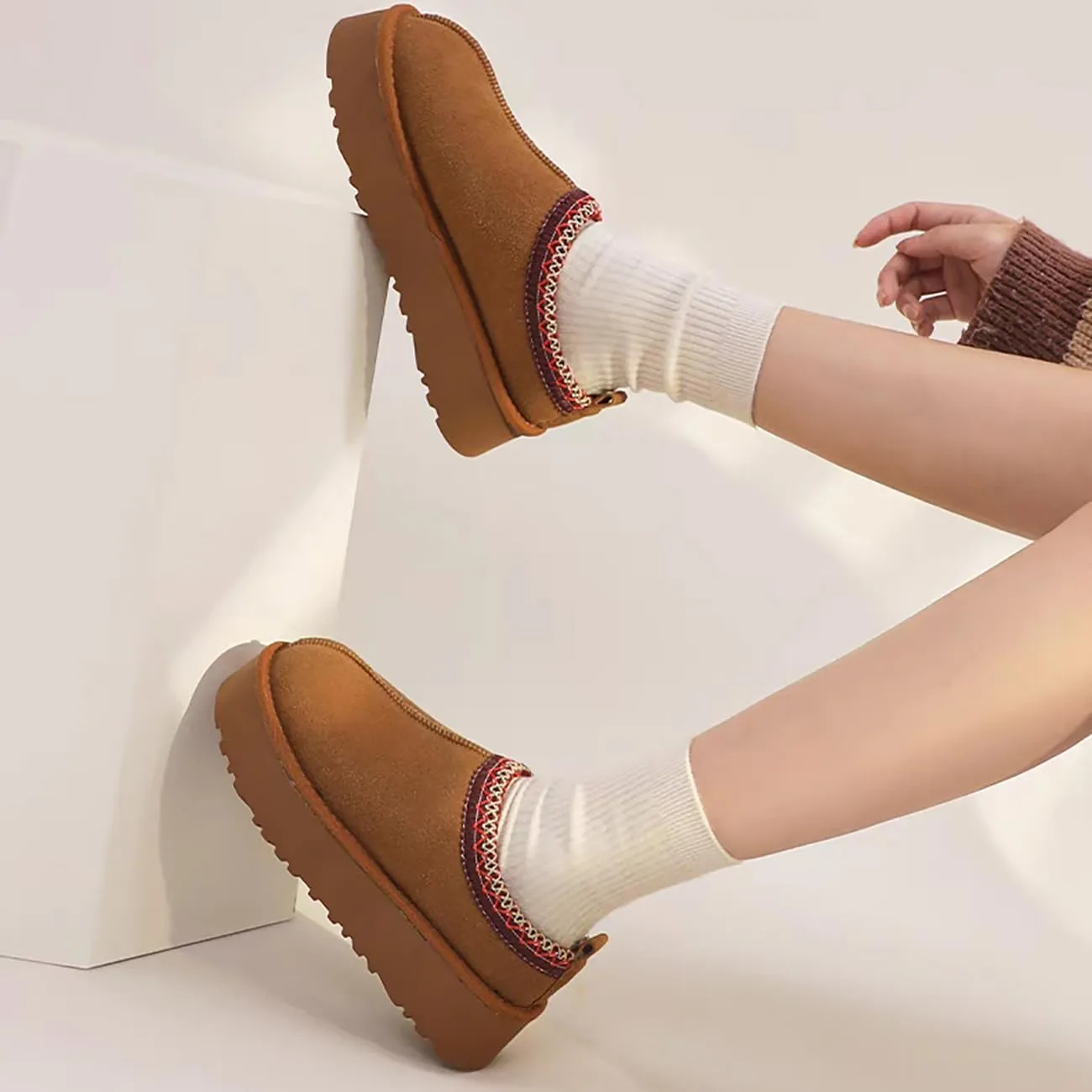 Women's Slippers Indoor & Outdoor Plush Lined Sneakers, Mini Slippers With Non-Slip Suede Ankle Boots