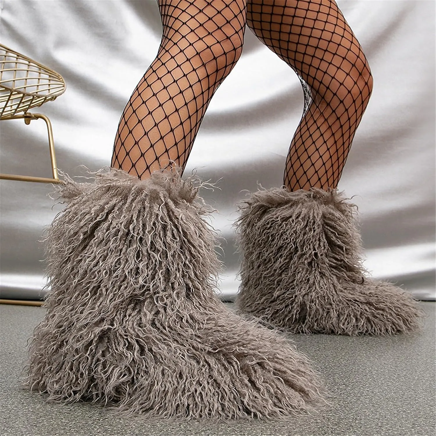 YESBOR Women's Curly Faux Fur Snow Boots Fluffy Fuzzy Furry Winter Outdoor Flat Booties
